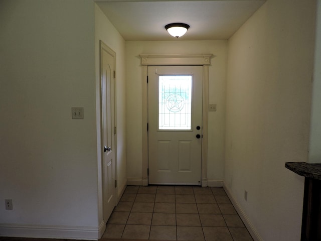 525 Peach Tree Rd, Gun Barrel City, TX 75156 - entryway featuring light tile patterned floors and baseboards