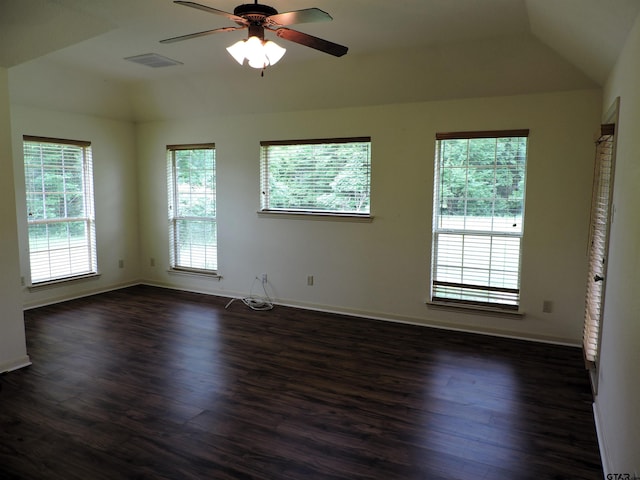 525 Peach Tree Rd, Gun Barrel City, TX 75156 - unfurnished room featuring vaulted ceiling, dark wood-type flooring, and ceiling fan