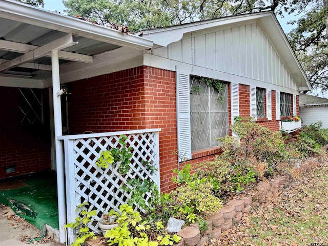 view of property exterior