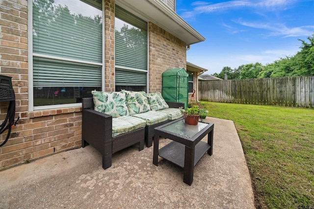 10926 Westhaven Cir, Flint, TX 75762 - fenced backyard with a patio area and an outdoor hangout area