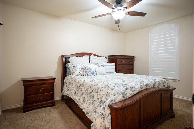 bedroom with carpet flooring and ceiling fan