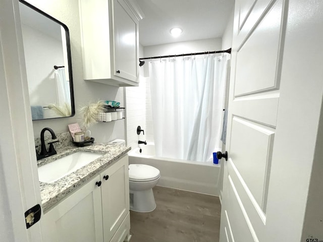 full bathroom featuring shower / bathtub combination with curtain, vanity, toilet, and wood finished floors