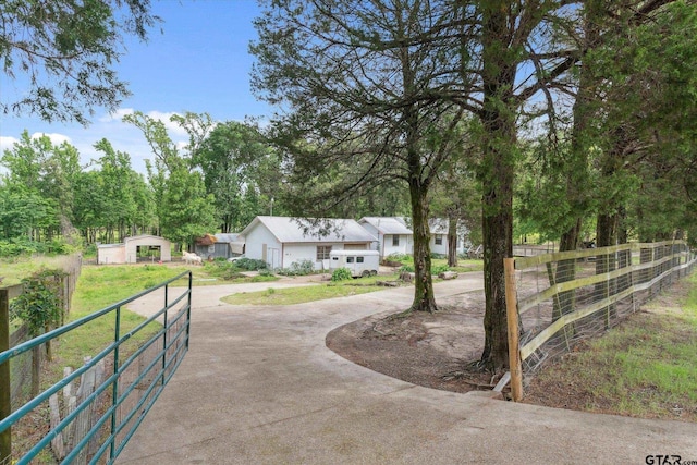 13386 Fm 858, Ben Wheeler, TX 75754 - view of yard with fence and curved driveway