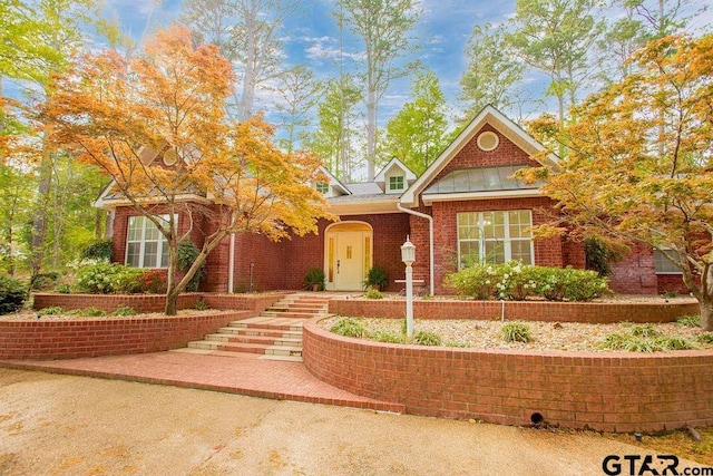 view of front facade with brick siding