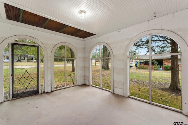 view of unfurnished sunroom