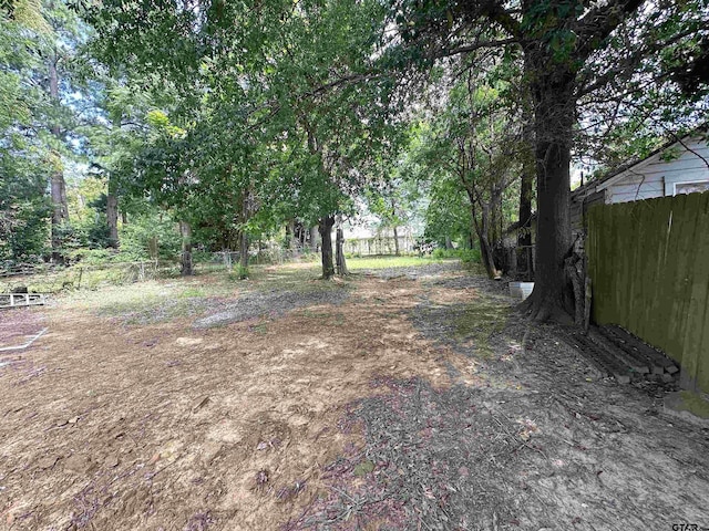 1409 W 3rd St, Tyler, TX 75701 - view of yard