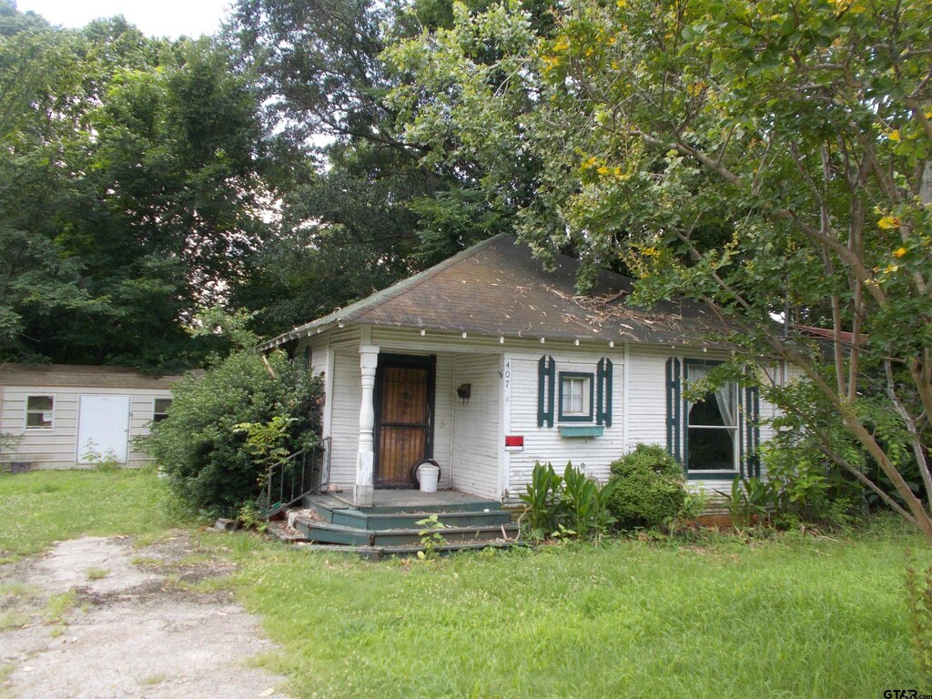 407 W Patten St, Mineola, TX 75773 - photo 1