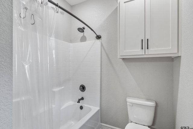 20851 Lakeview Dr, Flint, TX 75762 - bathroom with shower / tub combo and toilet