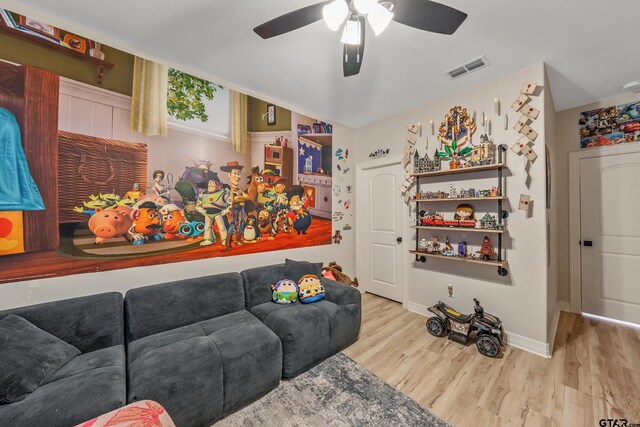 213 Serenity Dr, Bullard, TX 75757 - living area featuring wood finished floors and a ceiling fan