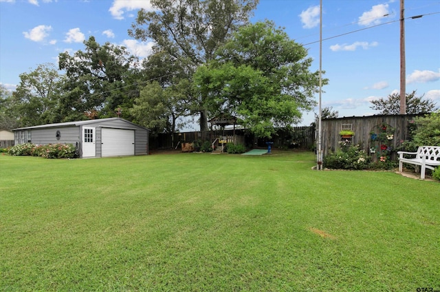 view of yard featuring a storage shed