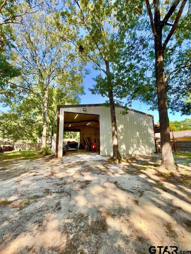 view of detached garage