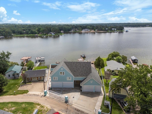 220 Pin Oak Dr, Mabank, TX 75156 - view from above of property featuring a large body of water