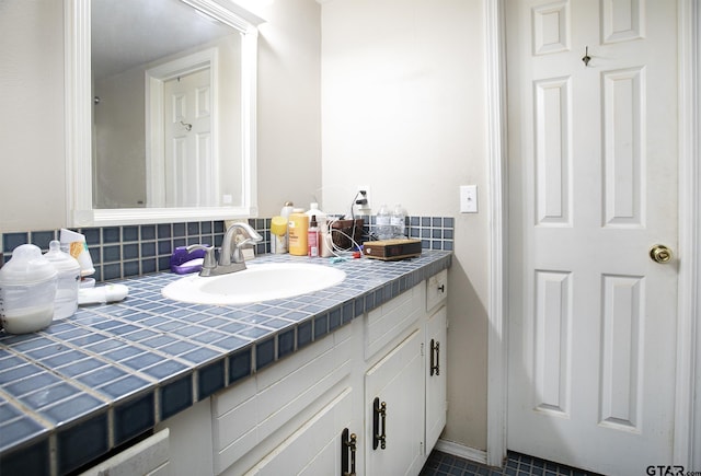 811 Janis, Bullard, TX 75757 - bathroom with vanity