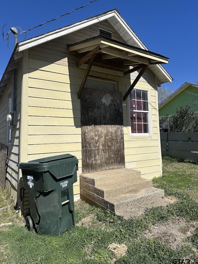 view of outbuilding