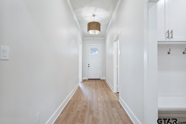 7130 Alexander Dr, Tyler, TX 75707 - entryway with light wood-style floors and ornamental molding