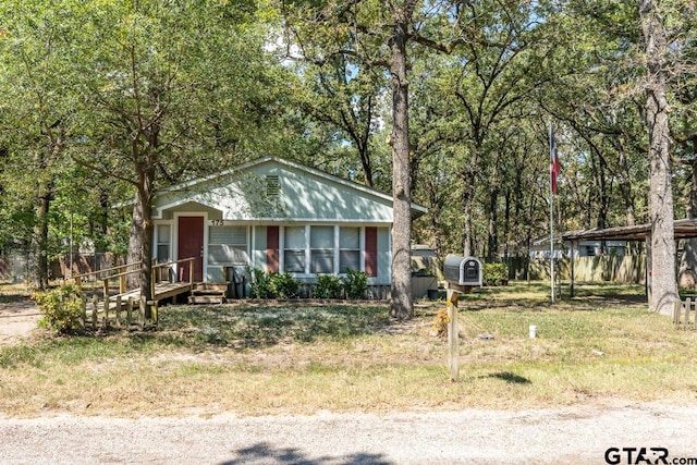 view of front of property