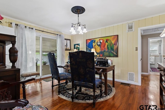dining area with visible vents, crown molding, and a wealth of natural light