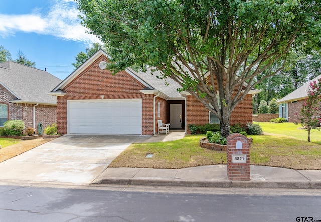 5821 Cross Creek Cir, Tyler, TX 75703 - photo 3