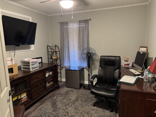 office featuring a textured ceiling, ceiling fan, crown molding, and dark hardwood / wood-style floors