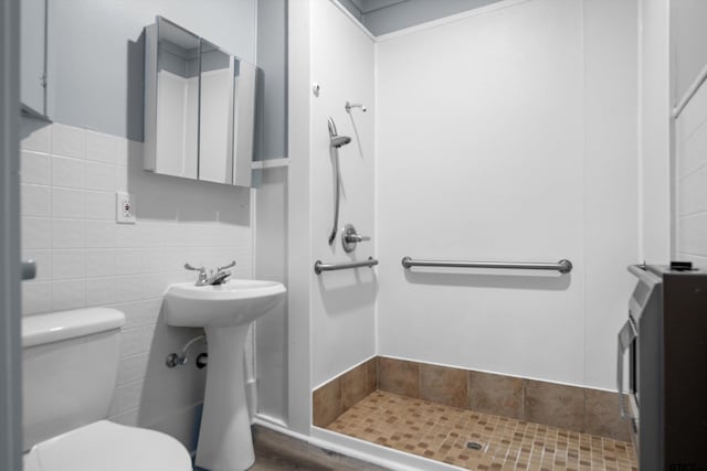 full bath with walk in shower and toilet