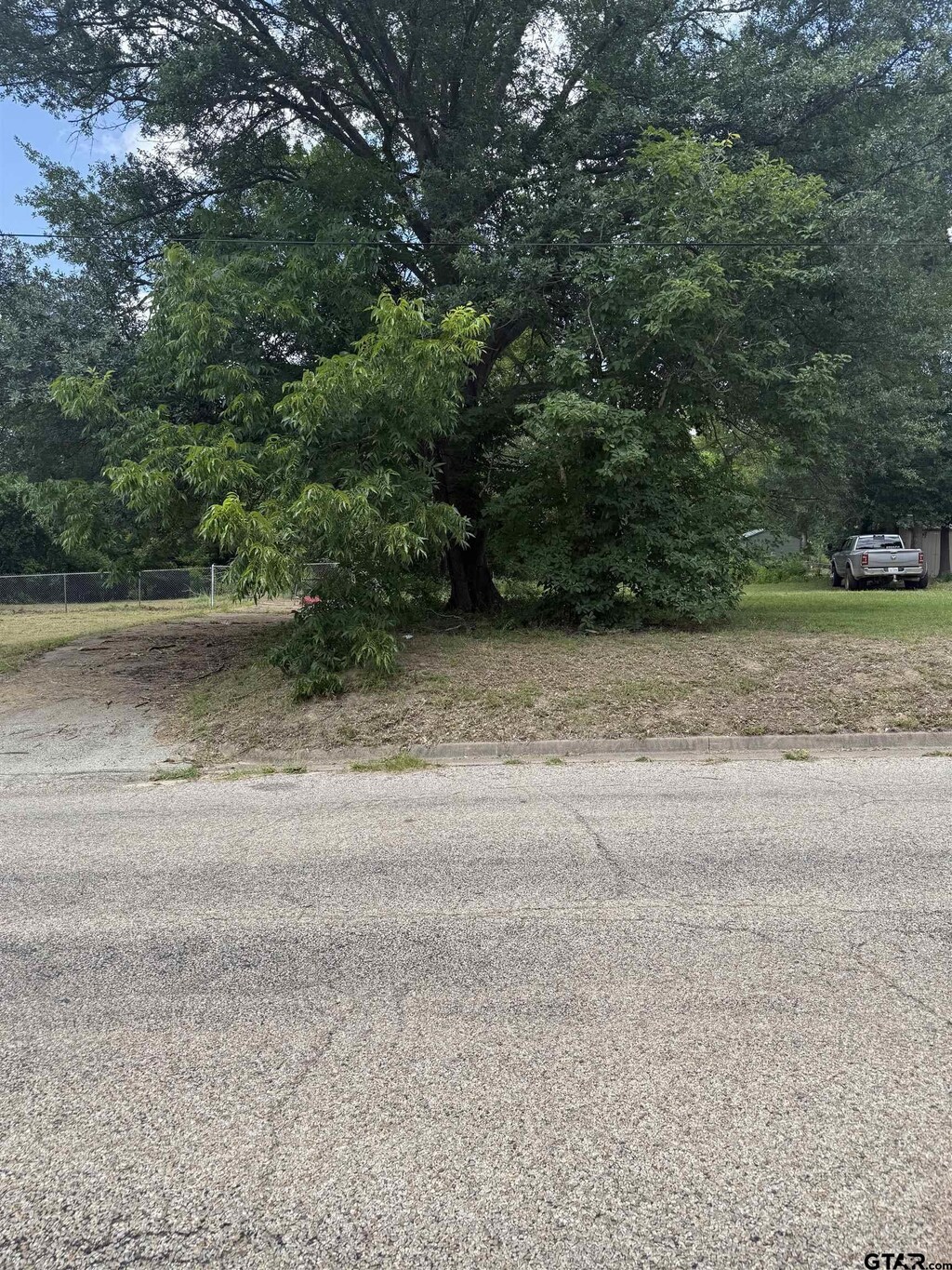 505 Edmonson Ave, Athens, TX 75751 - photo 2