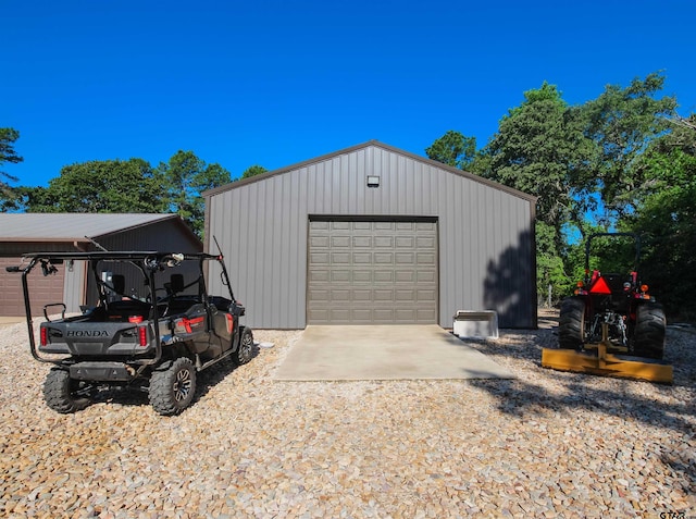 5000 Fm 315 S, Chandler, TX 75758 - view of detached garage