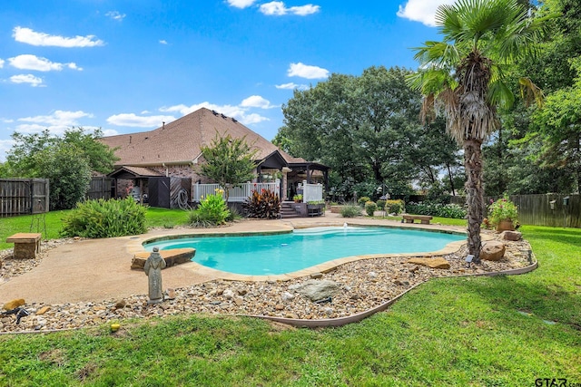 11187 Hunters Trl, Flint, TX 75762 - view of swimming pool featuring a fenced backyard