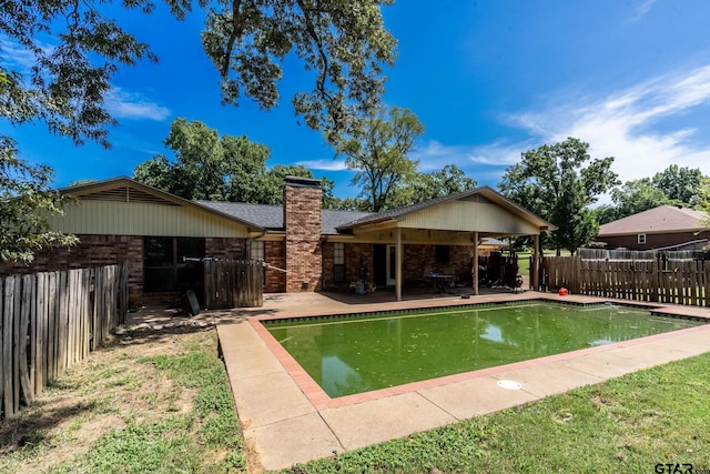 310 Windridge Rd, Palestine, TX 75801 - view of swimming pool with a patio area
