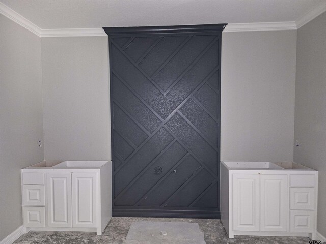 105 Johnston St, Arp, TX 75750 - bathroom with ornamental molding and baseboards