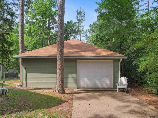 184 Shiprock Path, Holly Lake Ranch, TX 75765 - view of detached garage
