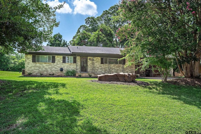 818 Leftwich St, Mount Vernon, TX 75457 - photo 6