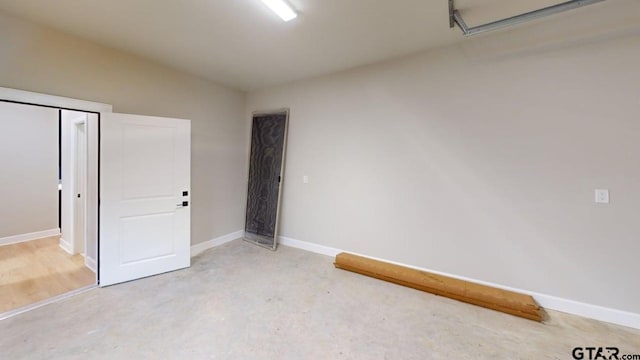 19346 Aida Dr, Flint, TX 75762 - unfurnished bedroom with baseboards