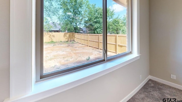 19346 Aida Dr, Flint, TX 75762 - detailed view of baseboards and carpet floors