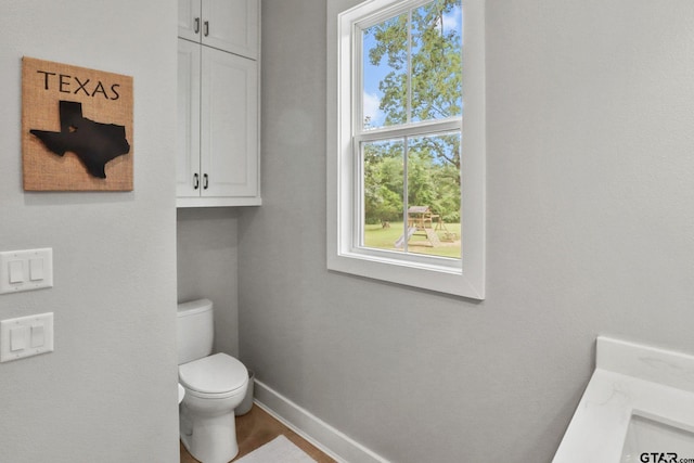 22302 County Road 422, Lindale, TX 75771 - half bathroom with toilet and baseboards