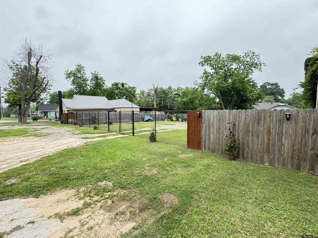 216 Rogers St, Henderson, TX 75654 - photo 8