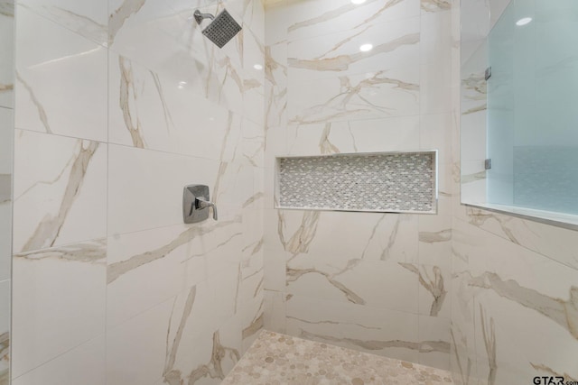 1516 Chaparrel Run, Tyler, TX 75703 - bathroom featuring tiled shower