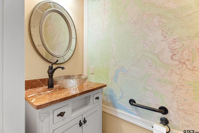 bathroom with vanity