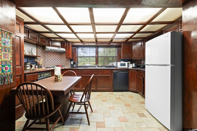 kitchen featuring sink, coffered ceiling, white appliances, and decorative backsplash