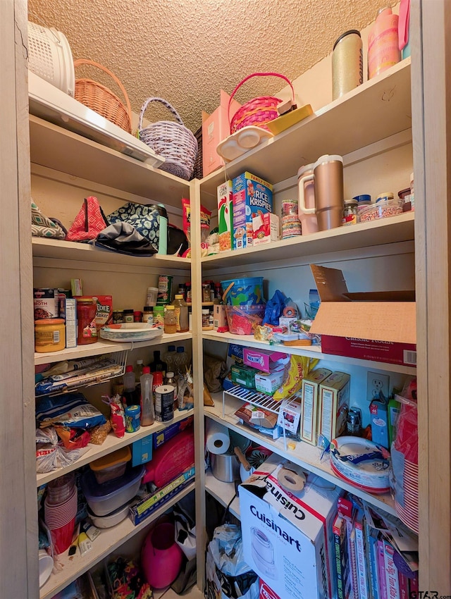 6001 Huntington Dr, Tyler, TX 75703 - view of pantry