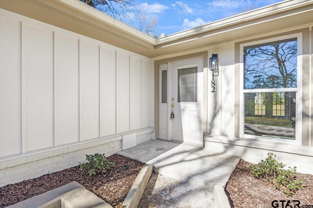 view of doorway to property