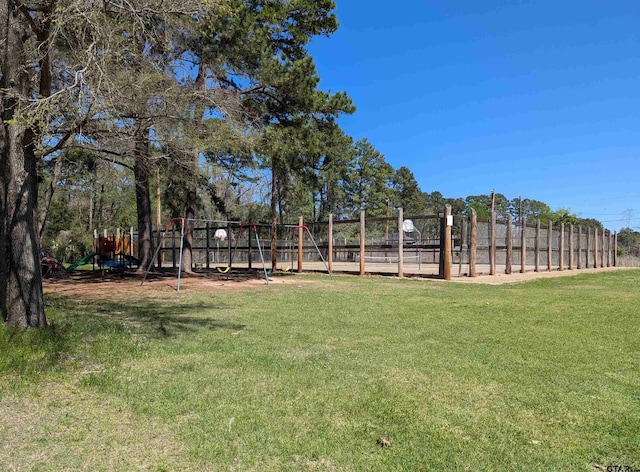 21105 Altuda Ln, Flint, TX 75762 - view of yard