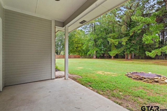 view of yard with a patio