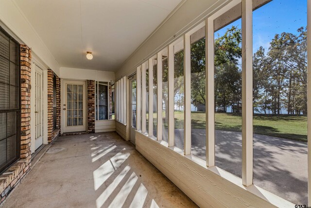 view of unfurnished sunroom