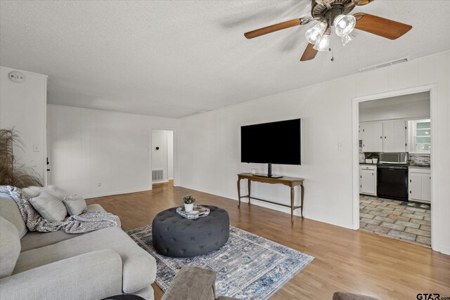 1460 Forest Dr, Canton, TX 75103 - photo 9