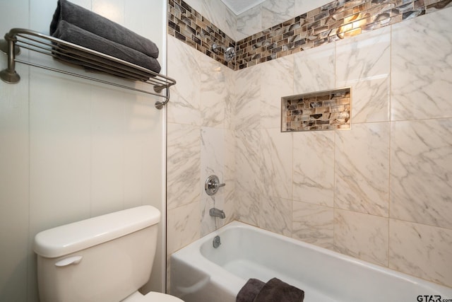 404 W Terrace Dr, Longview, TX 75602 - bathroom with toilet and shower / bathtub combination