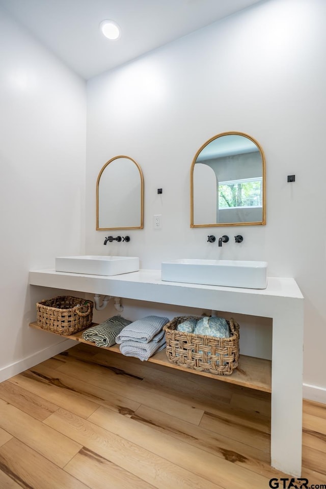 15683 Crk 472, Tyler, TX 75706 - bathroom with wood finished floors and baseboards