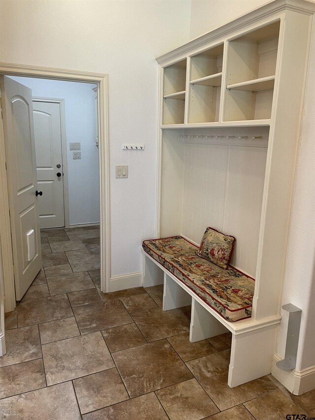 11200 Fox Trl, Flint, TX 75762 - mudroom featuring baseboards