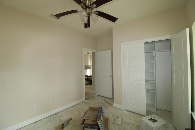 1209 S Butler Ave, Tyler, TX 75701 - unfurnished bedroom featuring a closet and ceiling fan
