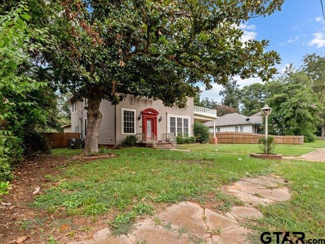 1026 N Cedar, Palestine, TX 75801 - photo 3