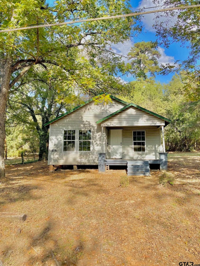 Listing photo 2 for 808 Stokes St, Crockett TX 75835